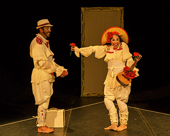 Abrazo(Grupo de Teatro Clowns de Shakespeare-Natal/RN) (MEIA)