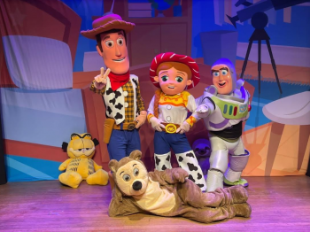 As Aventuras de Buzz, Wood e Jessi